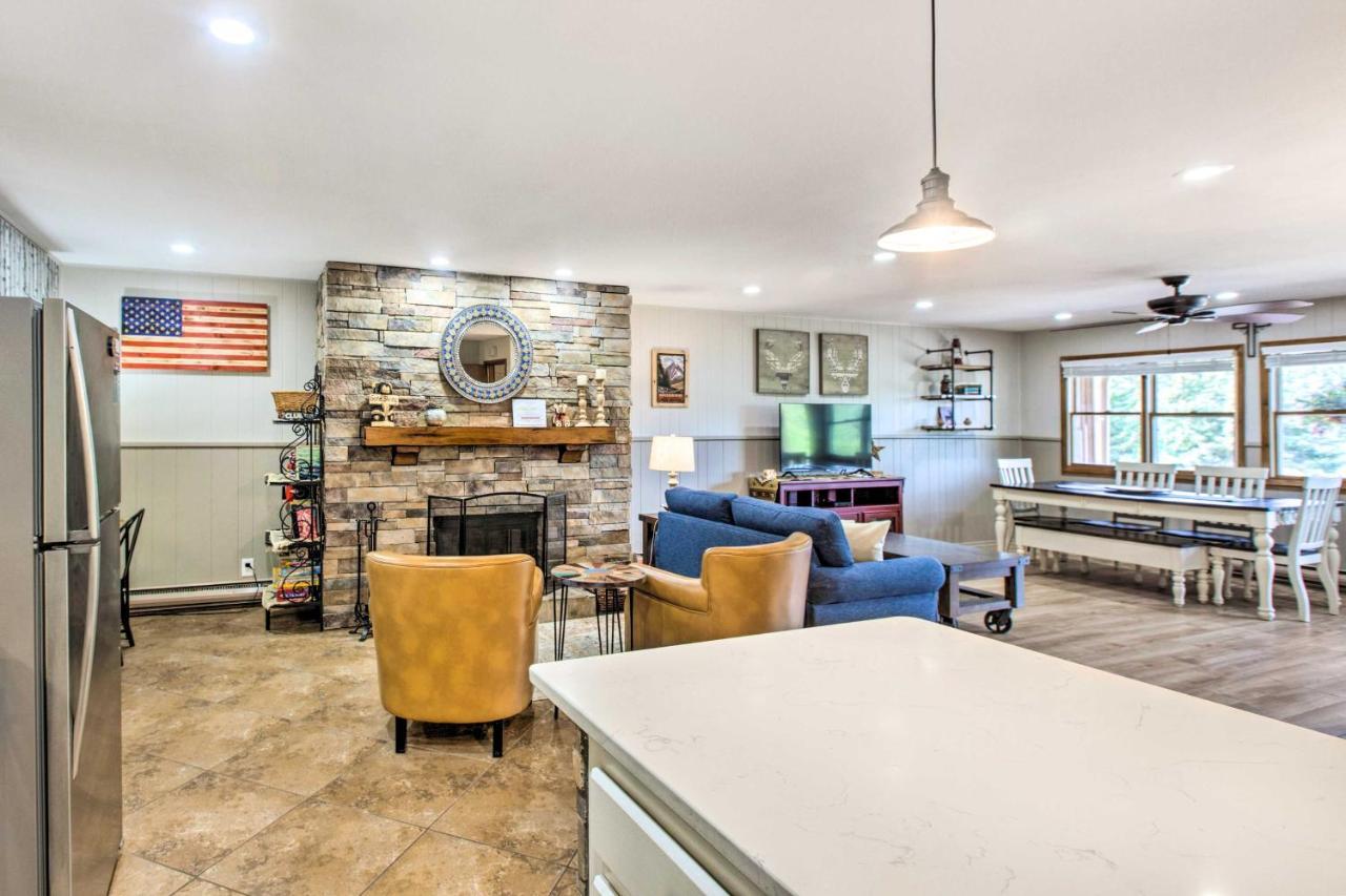 Main St Red River Ski Condo With Mountain View! Exterior photo